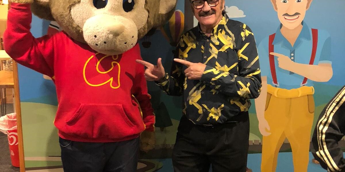 ChuckleStreet2