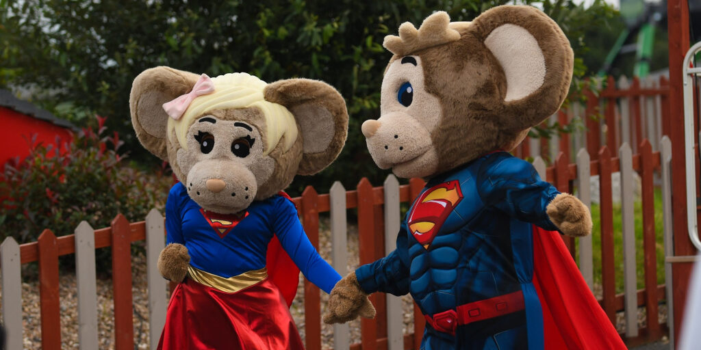 Superhero-scaled