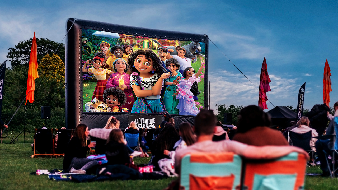 Adventure Cinema - Encanto